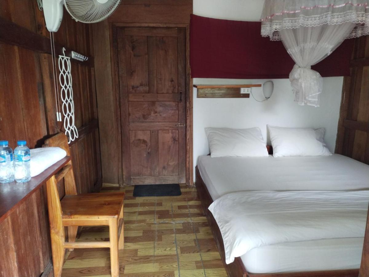 Pdv Guesthouse Muang Ngoi Exterior foto